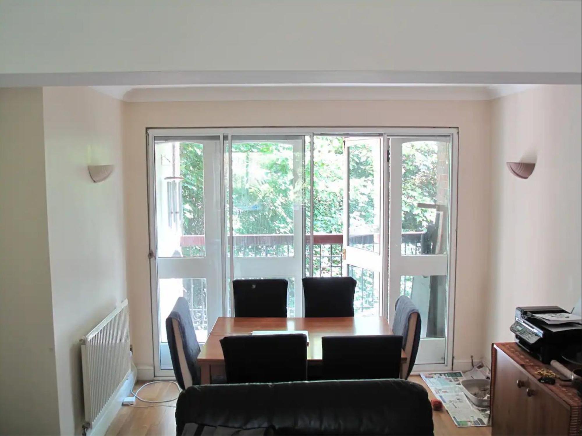 Stylish Queen-Size Bed London Living With Free Parking In Super Host 5 Star Home Finchley Exterior foto